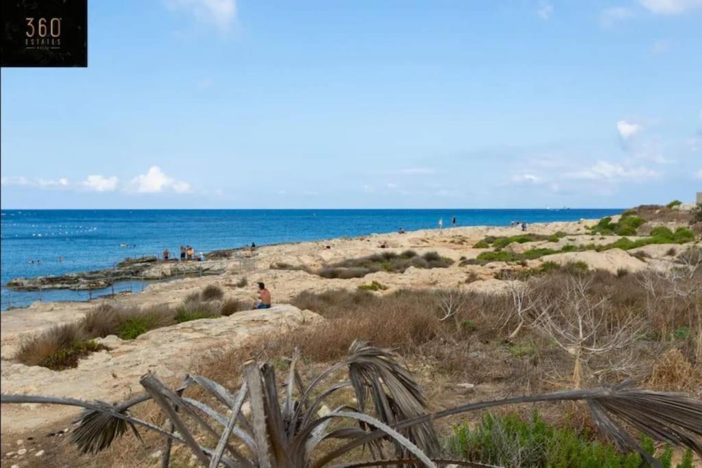 1br Penthouse With Prvt Balcony In St Julians By 360 Estates